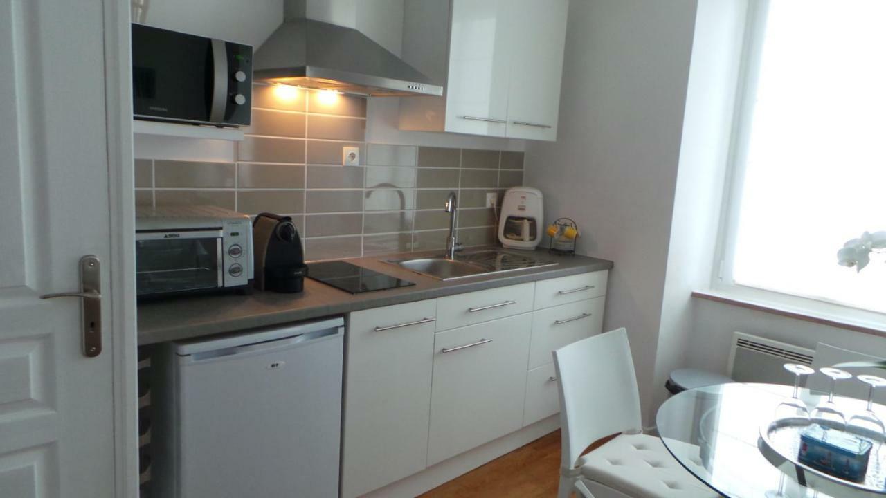 Lesneven Appart Nuitee Exterior foto