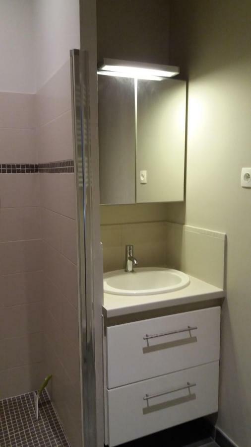 Lesneven Appart Nuitee Exterior foto