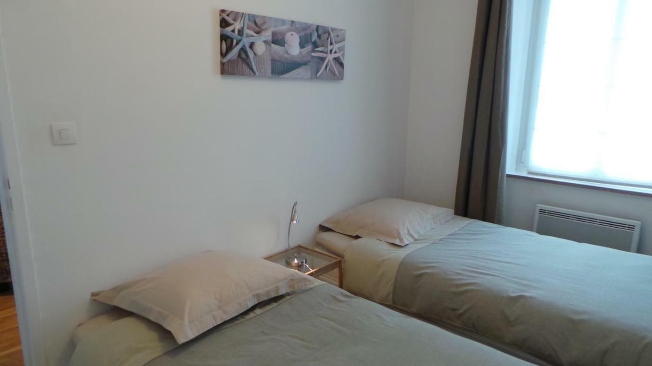 Lesneven Appart Nuitee Exterior foto